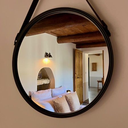 Proche Uzes Le Cocon Du Peintre Anglais Sagriès エクステリア 写真