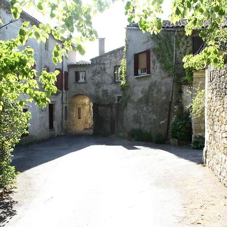 Proche Uzes Le Cocon Du Peintre Anglais Sagriès エクステリア 写真